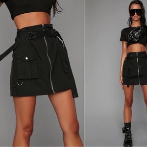 BRAND NEW: Take the Title Cargo Skirt - Dolls Kill Size Large (L)